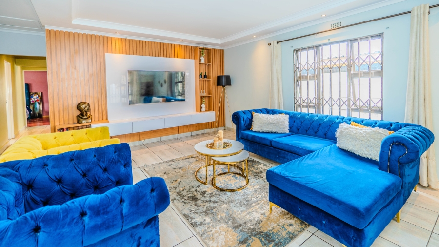 4 Bedroom Property for Sale in Sunset Glen Western Cape